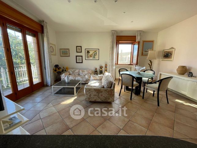 Appartamento in residenziale in Via dei Glicini