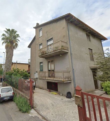 Appartamento in residenziale in Via Monte Miglio 11