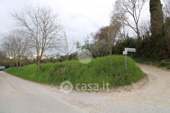 Terreno agricolo in commerciale in Via del Pisciarello