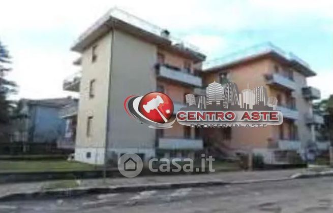 Appartamento in residenziale in Via Polidoro Virgili