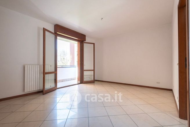 Appartamento in residenziale in Via Donato Bramante 40