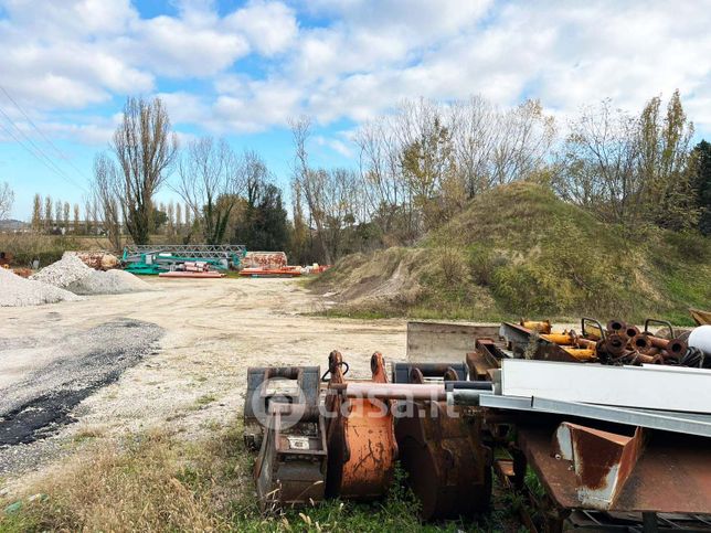 Terreno agricolo in commerciale in Località morciola