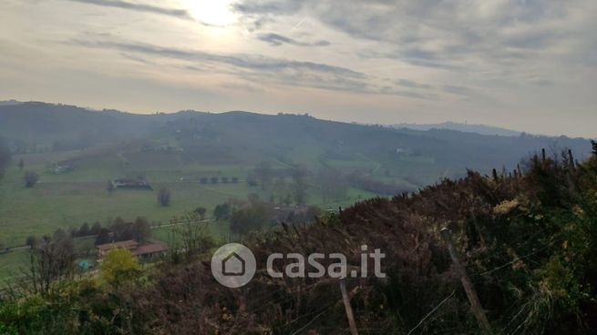 Terreno agricolo in commerciale in Regione Leiso 21