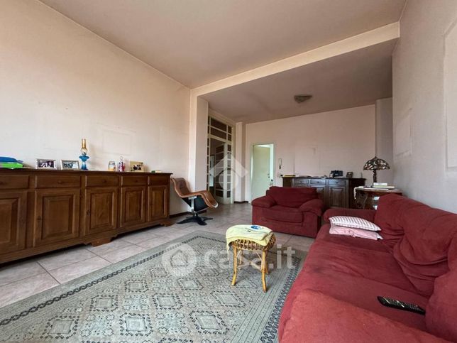 Appartamento in residenziale in Viale Vittoria 17