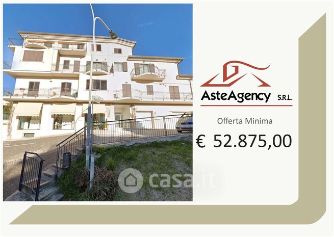 Appartamento in residenziale in Via Cervi 5