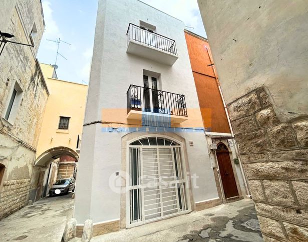 Casa indipendente in residenziale in Via Arco San Vito 4-6