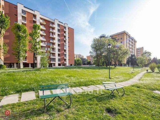 Appartamento in residenziale in Via Sporting Mirasole
