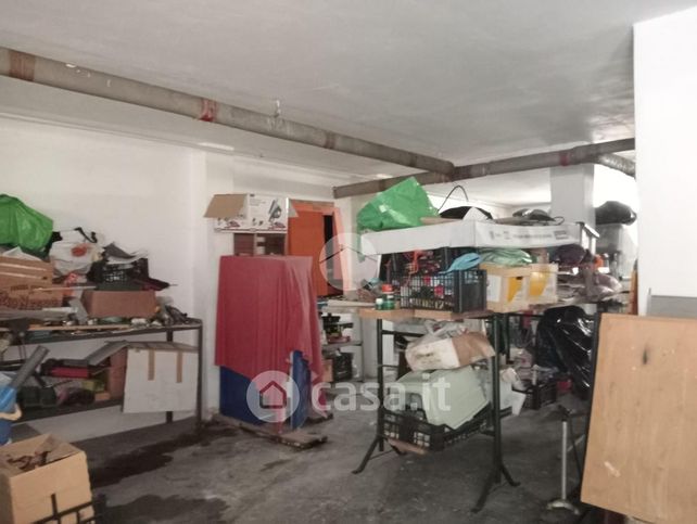 Garage/posto auto in residenziale in Via Pasubio 10