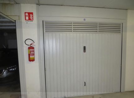 Garage/posto auto in residenziale in Riviera Giacomo Matteotti 281