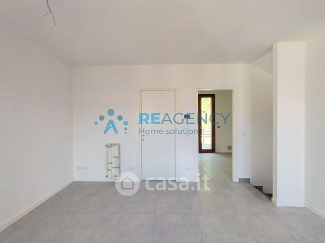Villetta a schiera in residenziale in Via degli Alberti