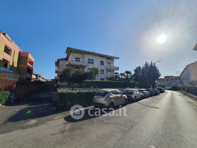 Appartamento in residenziale in Via Generale Pasquale Tenga