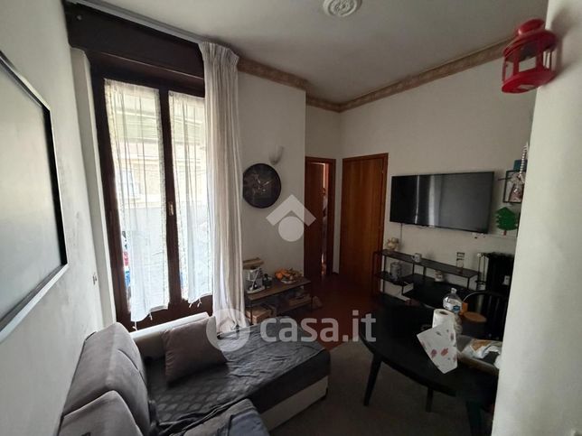Appartamento in residenziale in Via Edmondo de Amicis 11