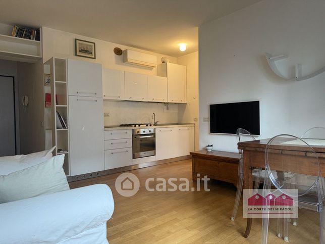 Appartamento in residenziale in Viale Divisione Julia