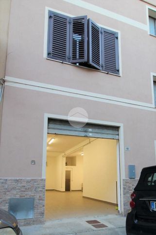 Garage/posto auto in residenziale in Via Vittorio Alfieri 38