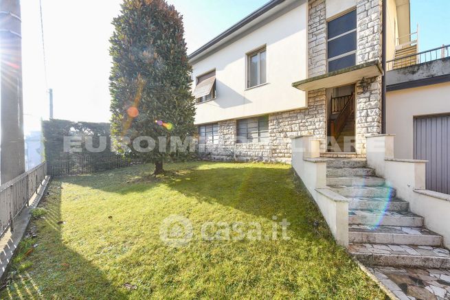 Appartamento in residenziale in Via Maggini 51
