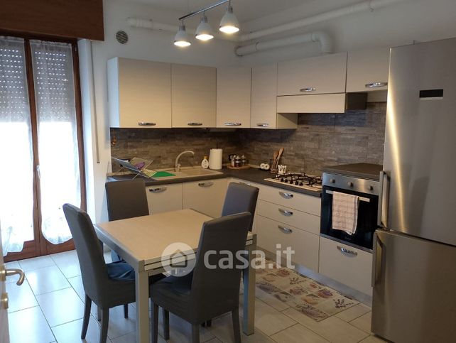 Appartamento in residenziale in Via Volturno 32