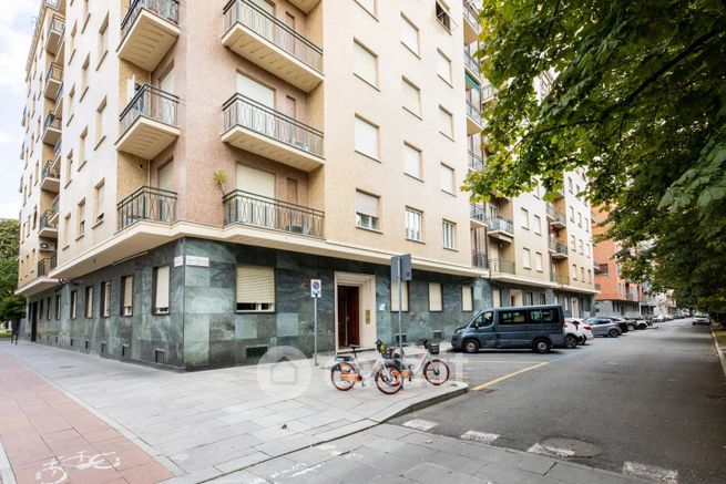 Appartamento in residenziale in Corso Rodolfo Montevecchio, 66