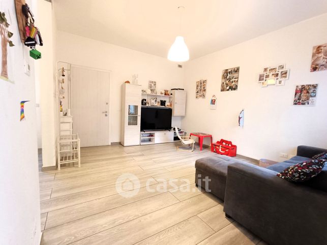Casa bi/trifamiliare in residenziale in Via Bissa 8