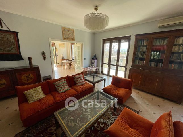 Appartamento in residenziale in Via Grado 1