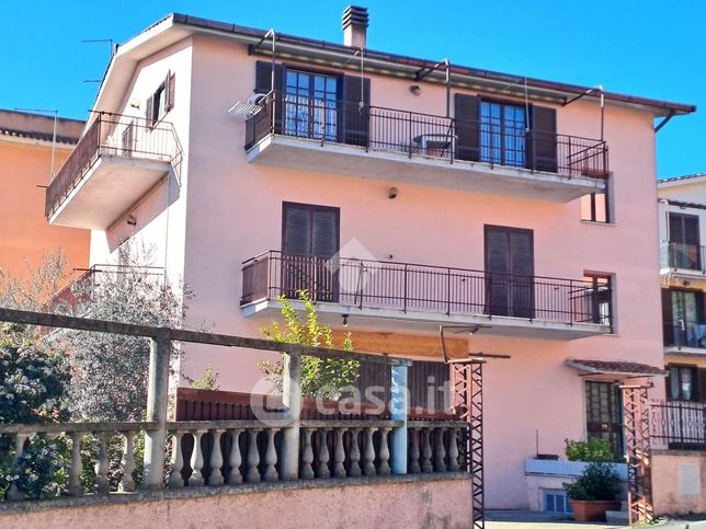 Appartamento in residenziale in Via Sant'Abbondio 12