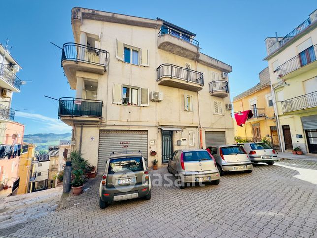 Appartamento in residenziale in Via Forche