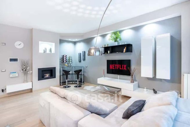 Appartamento in residenziale in Via Gino Severini 1