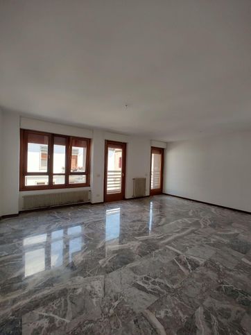 Appartamento in residenziale in Via Pordenone 58