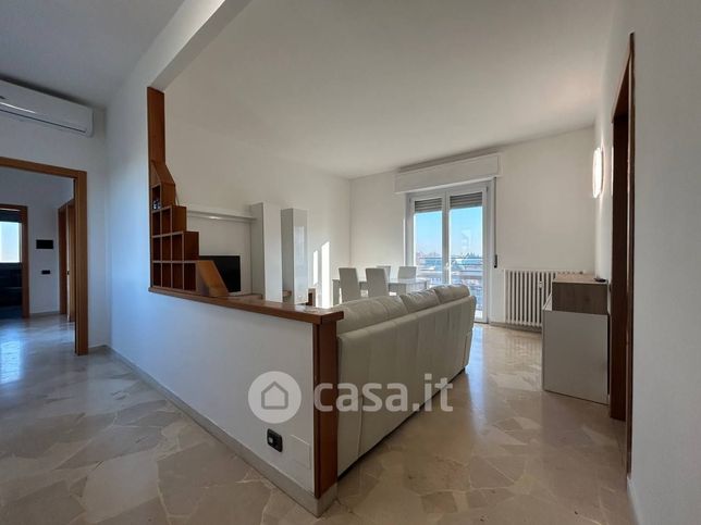 Appartamento in residenziale in Via Ferloni 9