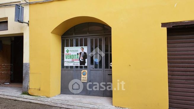 Capannone in commerciale in Via Ponzianina 1