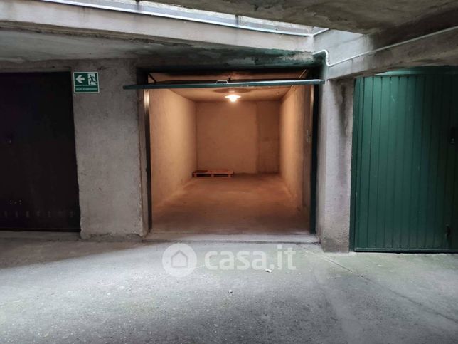 Garage/posto auto in residenziale in Via Biancardi Dionigi 23