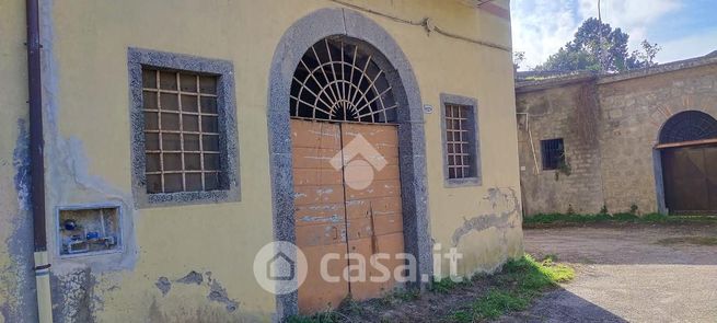 Garage/posto auto in residenziale in Via del Cunicello 107