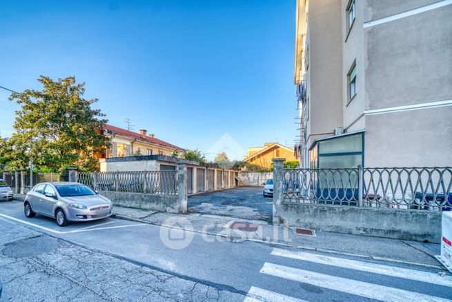 Garage/posto auto in residenziale in Strada Piossasco