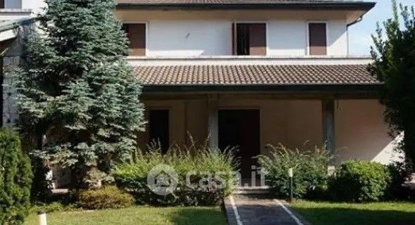 Appartamento in residenziale in Via Trento 57