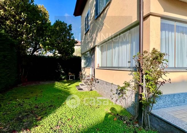 Appartamento in residenziale in Via Guglielmo Usellini
