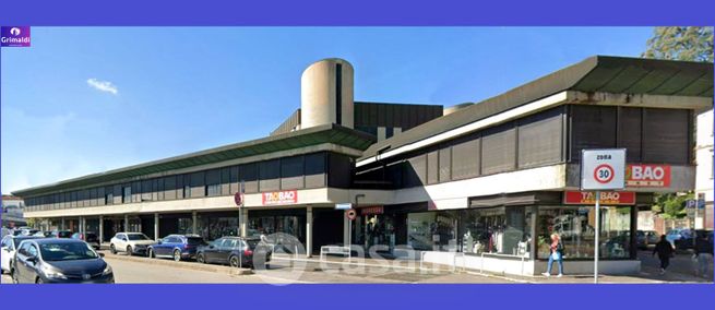 Ufficio in commerciale in Via Nuccia Casula 17