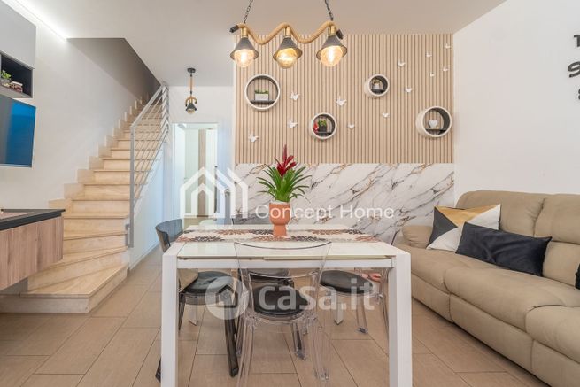 Casa bi/trifamiliare in residenziale in Via Vailate 18