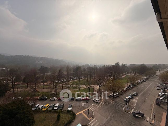 Appartamento in residenziale in Via Millefonti 29