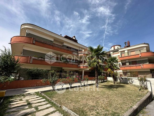 Appartamento in residenziale in Via Monte Velino 57
