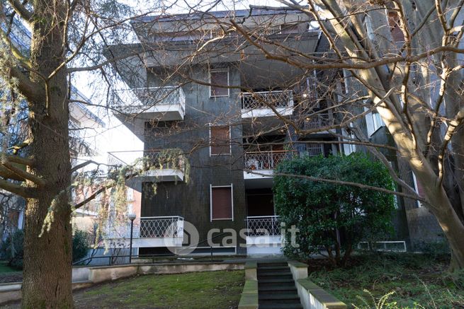 Appartamento in residenziale in Via Stefano Legnani 7
