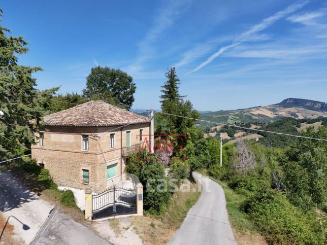 Casa indipendente in residenziale in Frazione Quinzano