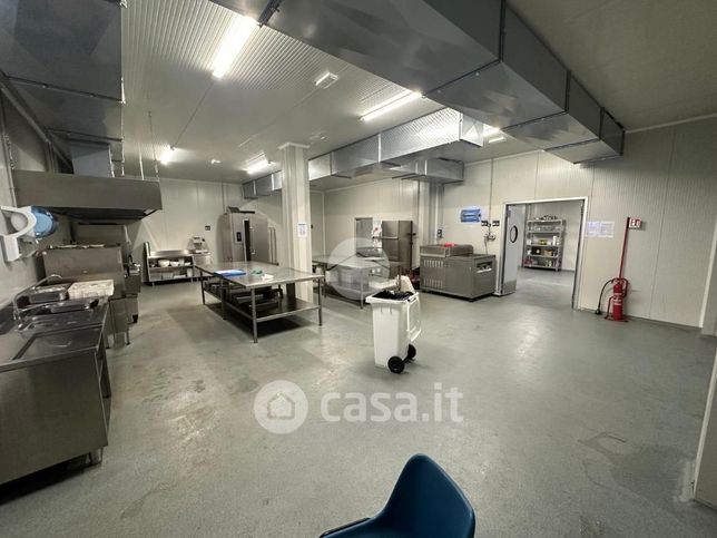 Capannone in commerciale in Via Monte Sleme 1