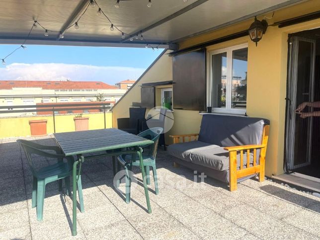 Appartamento in residenziale in Via Achille Locatelli 36