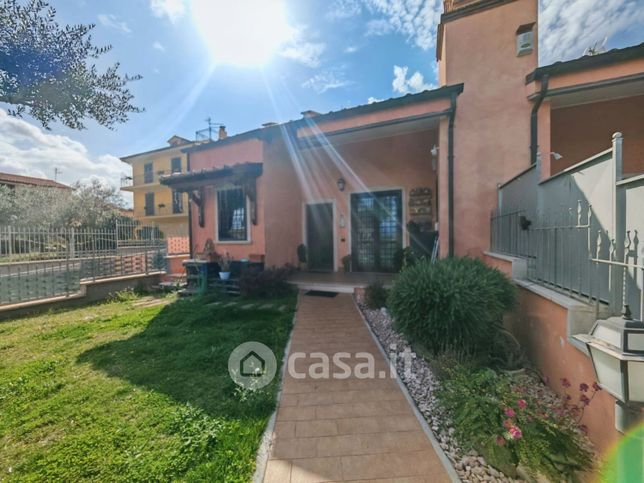 Villetta a schiera in residenziale in Via delle Cisternole