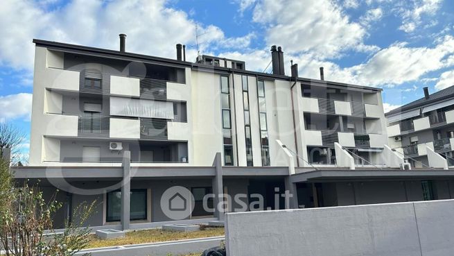 Appartamento in residenziale in Via Altopiano