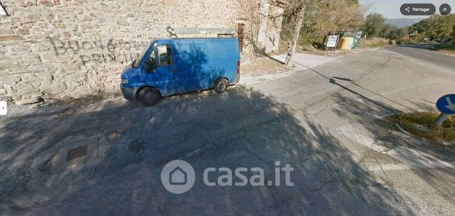 Capannone in commerciale in Via della Strage