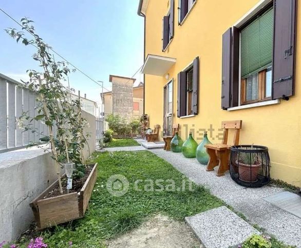 Appartamento in residenziale in Via Capitanio 173