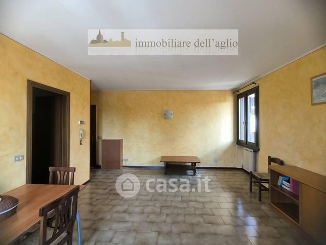 Appartamento in residenziale in Via Lombardia
