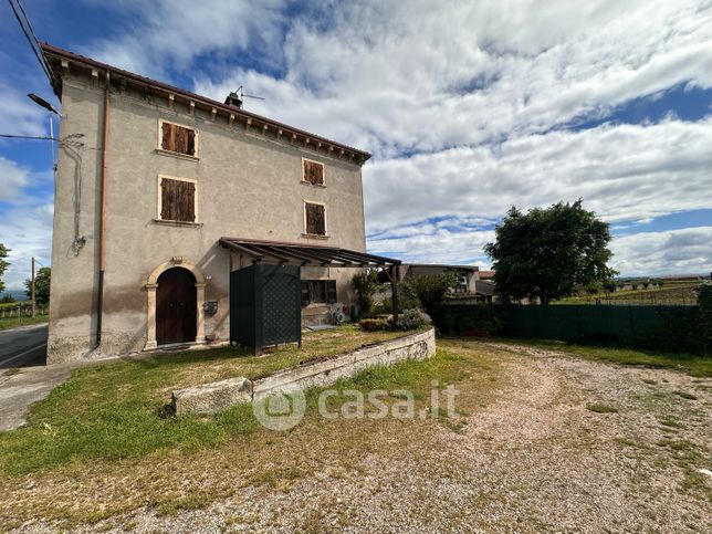 Casa indipendente in residenziale in Via Gombion 7
