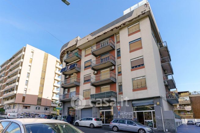 Appartamento in residenziale in Via Caronda 480