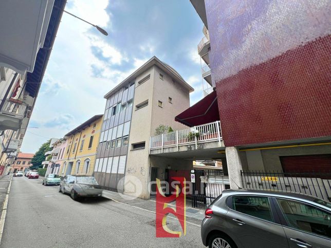 Capannone in commerciale in Via Giordano Bruno